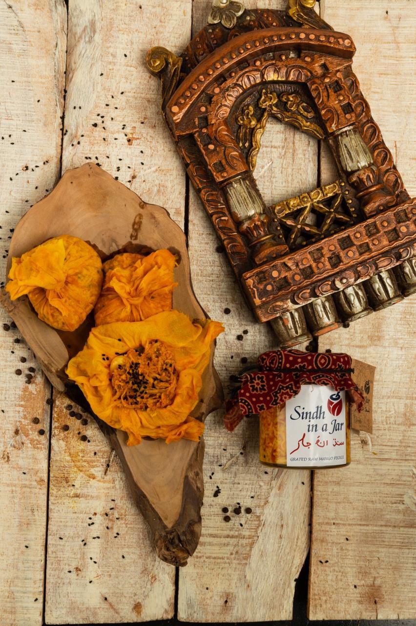 Sindh in a jar - Grated Raw Mango Pickle a.k.a Potli / Beendi/ Gathri Pickle